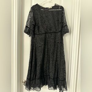 Kiyonna knee length black lace floral dress